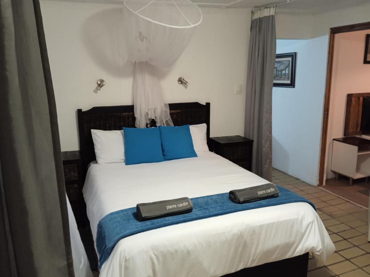 Geckos B&B And Self-Catering Coffee Bay Exterior foto