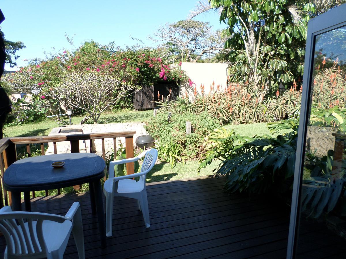 Geckos B&B And Self-Catering Coffee Bay Exterior foto