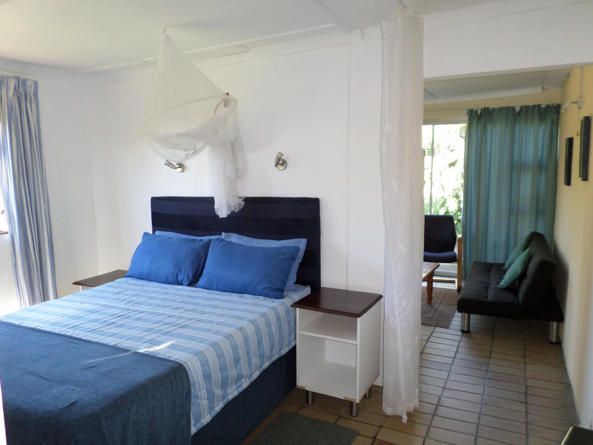Geckos B&B And Self-Catering Coffee Bay Exterior foto